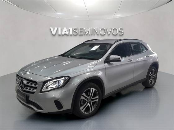 MERCEDES-BENZ GLA 200 1.6 CGI FLEX STYLE 7G-DCT